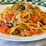 SPAGHETTI AL TONNO IN SALSA DI POMODORO